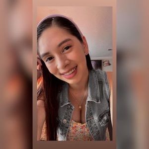 Meet your Posher, Liz